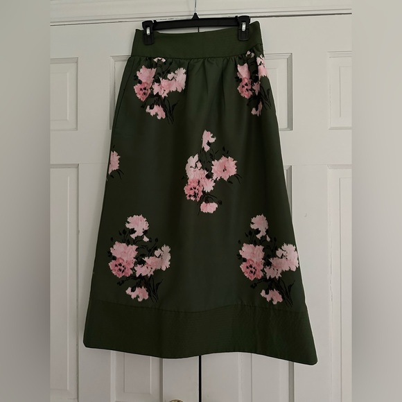 Tuckernuck Louise Olive Floral Midi Skirt size 2 - Picture 3 of 3